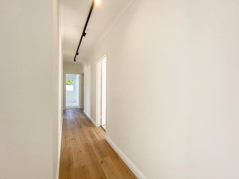 To Let 4 Bedroom Property for Rent in Hout Bay Western Cape